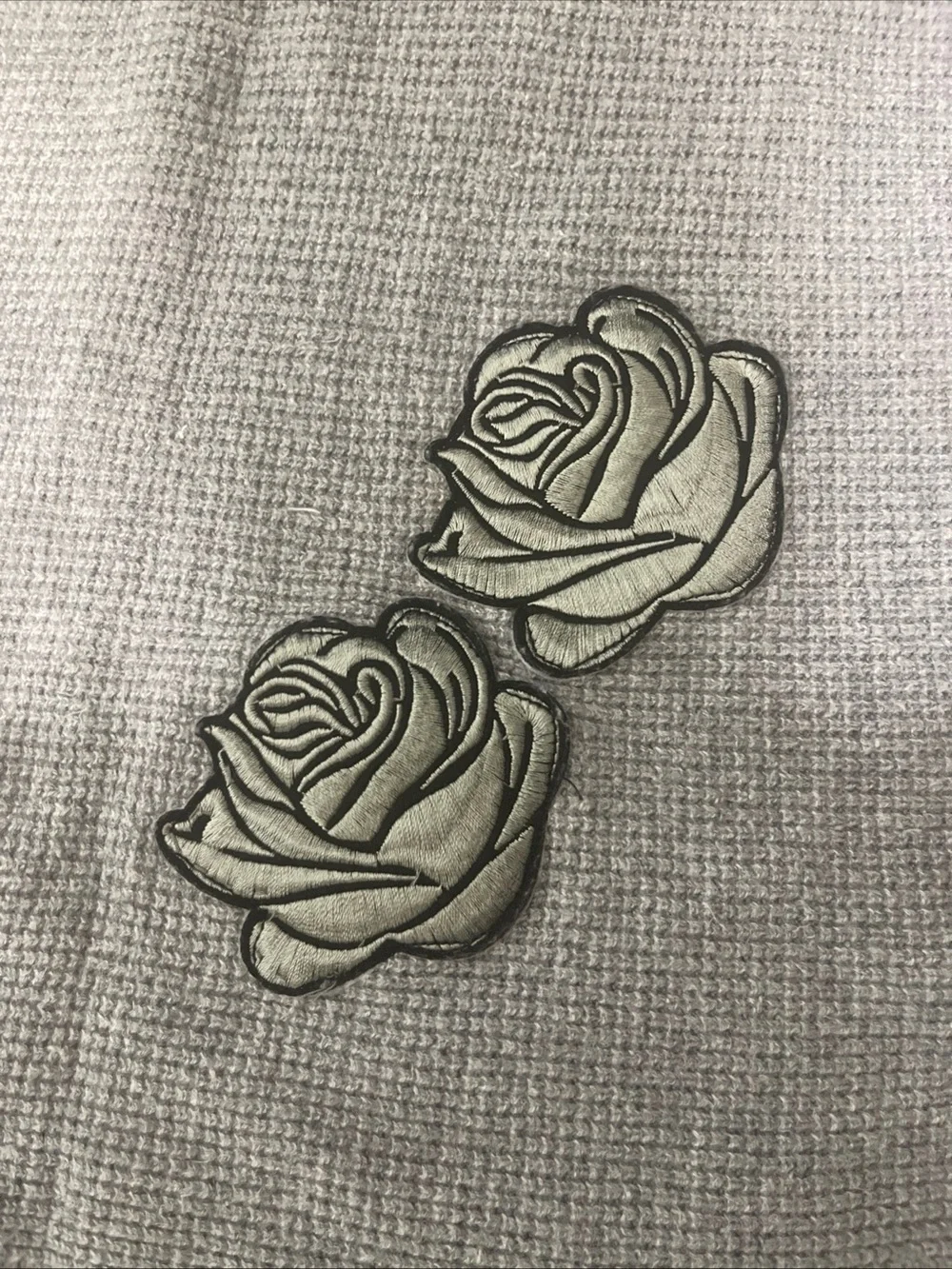 Michael Kors Waffle Knit Sweater With Embroidered Roses & Buttons Sz M. See Pics